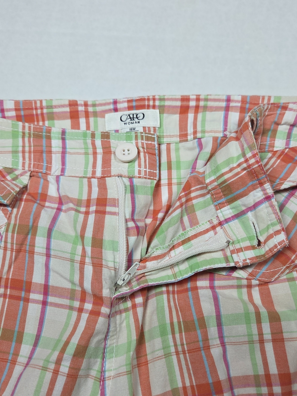 Cato Woman Bermuda Plaid Shorts Multicolor 16W Cotton Spandex‎ Stretch Pockets - Picture 2 of 9